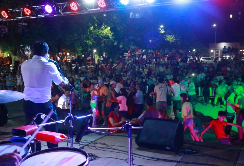 música en la estación - cultura para armar